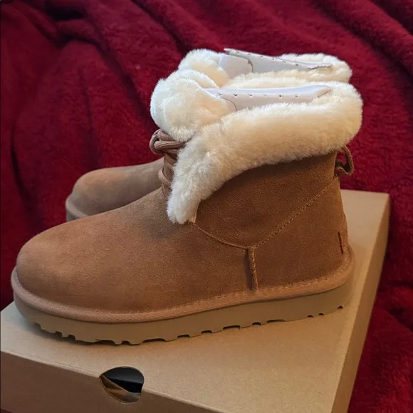 UGG Classic Mini Posy Boots in Tan - Picture 5 of 8